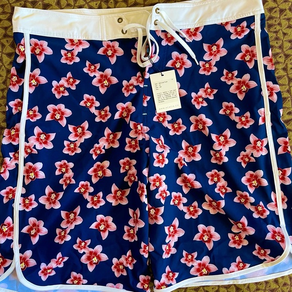Acacia Men’s Surf Trunks - Resort 2021 - 36 Isle